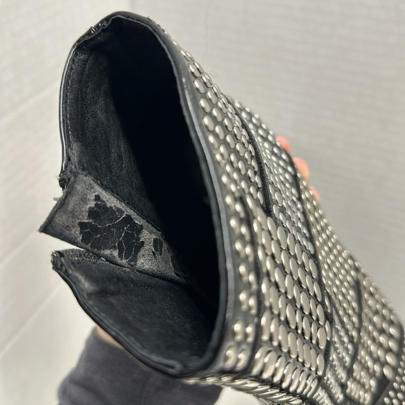 Jeffrey Cambpell High Heeled Ankle Boots Studded Patent Leather Black Size 7.5 - Picture 8 of 10